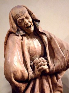 Porticoes, terracotta statues 007